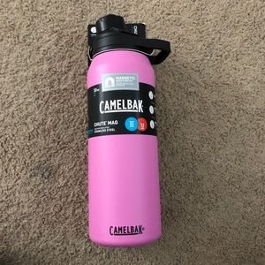 CamelBak 32oz Chute Mag vacuum insulated SS bottle